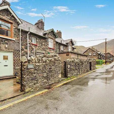 2 Bed In Penrith Oc-sz012 *